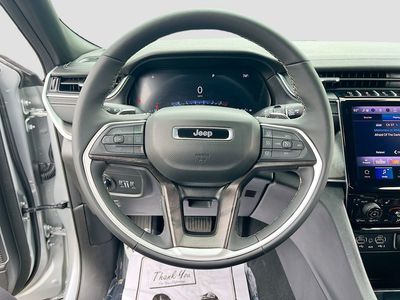 2025 Jeep Grand Cherokee L — photo 11 view