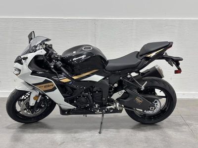 2026 Kawasaki Ninja ZX-6R - Photo 13
