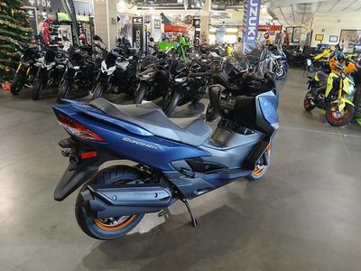 2026 Suzuki Burgman 400 - Photo 10