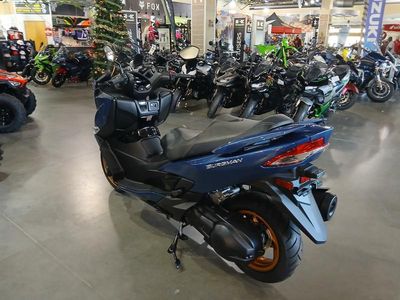 2026 Suzuki Burgman 400 - Photo 7