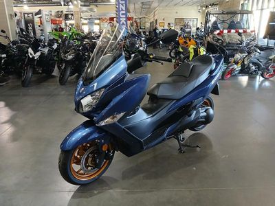 2026 Suzuki Burgman 400 - Photo 4