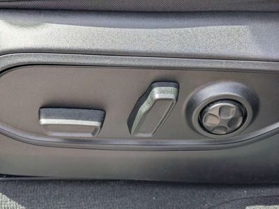 2025 Jeep Grand Cherokee - Photo 17