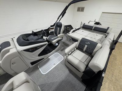 2026 Barletta Lusso L25U - Photo 19
