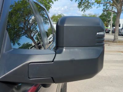 2024 Toyota Tundra — photo 12 view