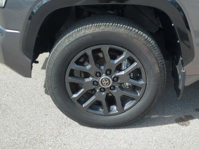 2024 Toyota Tundra — photo 11 view