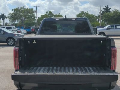 2024 Toyota Tundra — photo 13 view