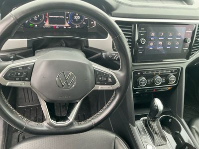 2022 Volkswagen Atlas — photo 14 view