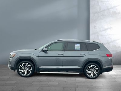 2022 Volkswagen Atlas — rear three-quarter view