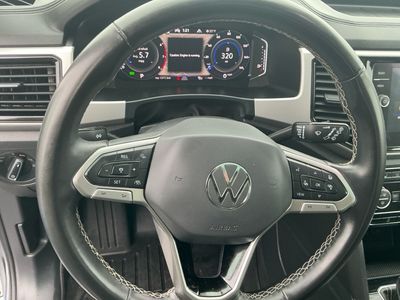 2022 Volkswagen Atlas — photo 13 view