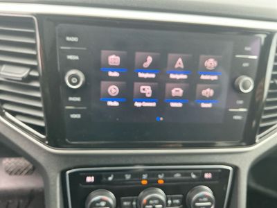 2022 Volkswagen Atlas — photo 11 view