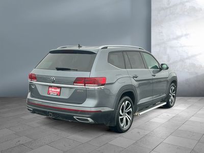 2022 Volkswagen Atlas — engine compartment view