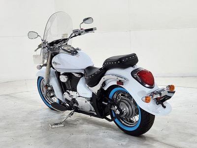 2025 Suzuki Boulevard C50T Special — interior view