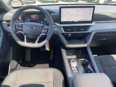 2026 Ford Explorer — photo 10 view