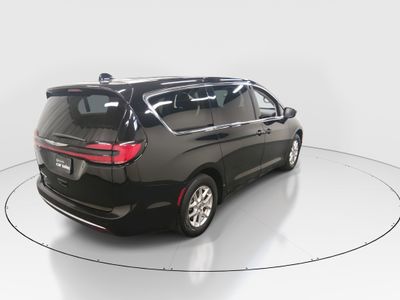 2024 Chrysler Pacifica - Photo 7