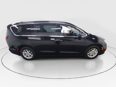 2024 Chrysler Pacifica - Photo 8