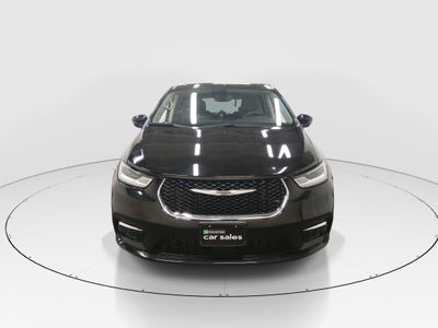 2024 Chrysler Pacifica - Photo 2