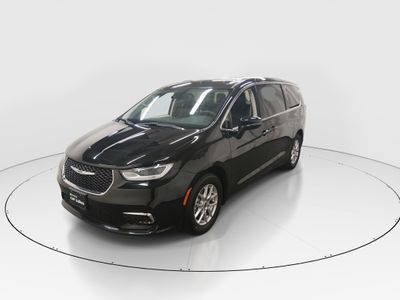 2024 Chrysler Pacifica - Photo 3