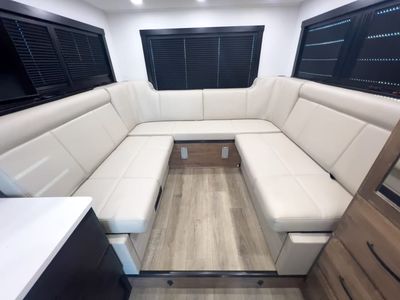 2026 Entegra ACCOLADE XT - Photo 12
