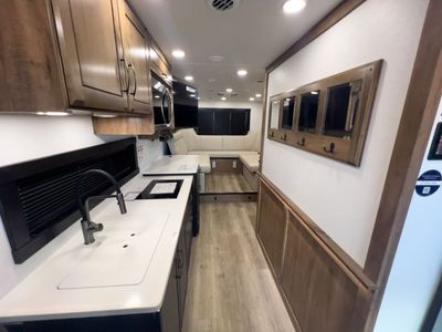 2026 Entegra ACCOLADE XT - Photo 6