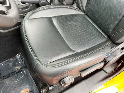 2025 Jeep Wrangler — photo 19 view
