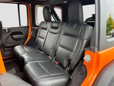 2025 Jeep Wrangler — photo 24 view