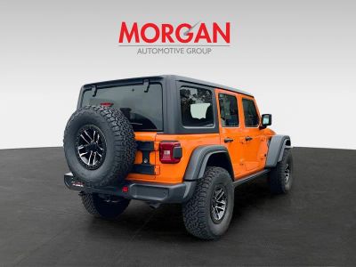 2025 Jeep Wrangler — photo 7 view