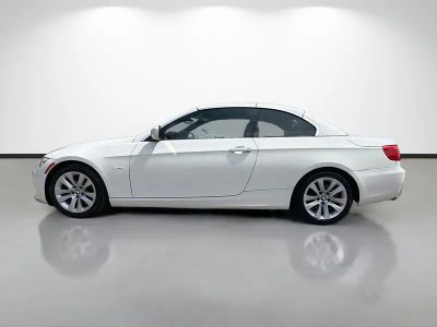 2013 BMW 3 Series — engine compartment view
