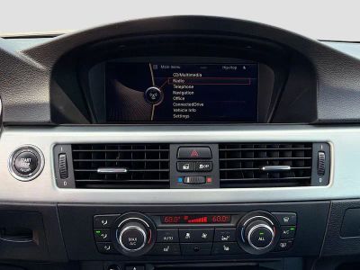 2013 BMW 3 Series — photo 27 view