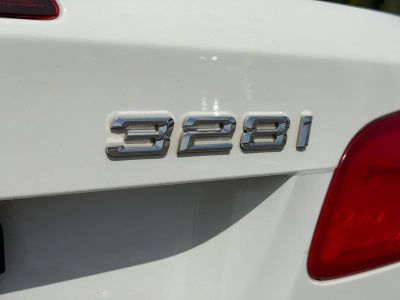 2013 BMW 3 Series — photo 11 view