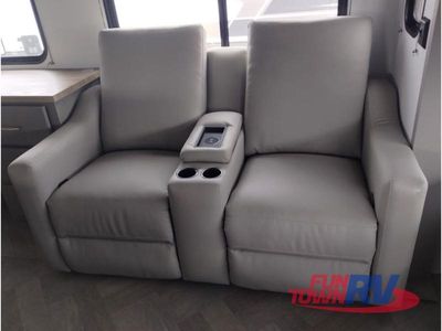 2025 Keystone RV Sprinter - Photo 29