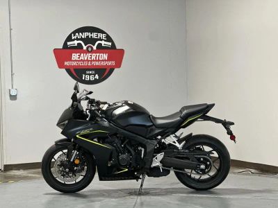 2026 Honda CBR650R E-Clutch - Photo 9