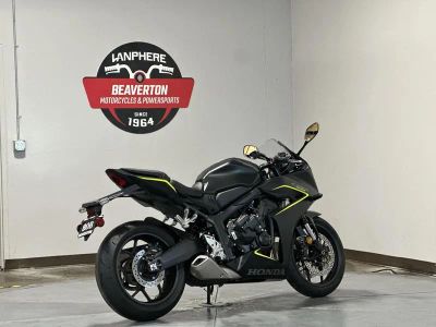 2026 Honda CBR650R E-Clutch - Photo 4