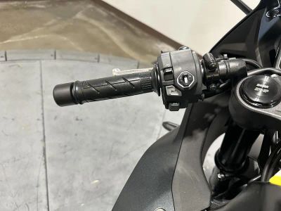 2026 Honda CBR650R E-Clutch - Photo 13