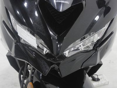 2025 Kawasaki NINJA ZX-4R ABS - Photo 15