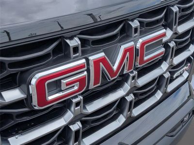 2026 GMC Canyon — detail view