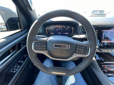 2024 Jeep Wagoneer — photo 19 view