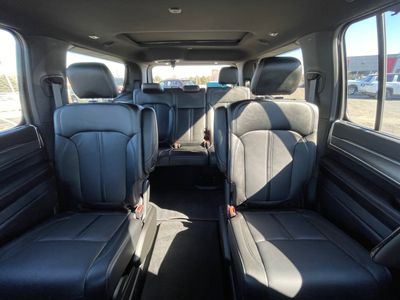 2024 Jeep Wagoneer — photo 14 view