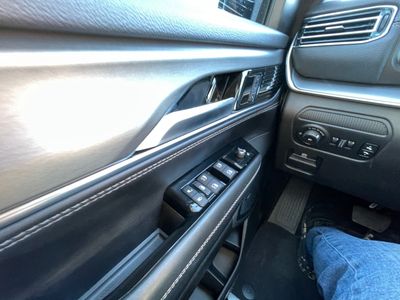 2024 Jeep Wagoneer — photo 20 view