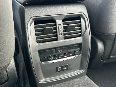 2026 BMW 3 Series — photo 20 view