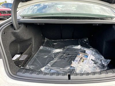 2026 BMW 3 Series — photo 21 view