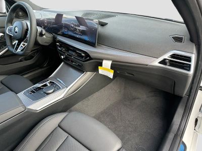 2026 BMW 3 Series — photo 24 view