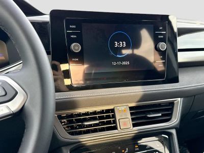 2026 Volkswagen Taos — photo 28 view