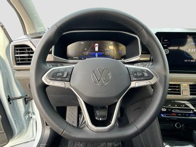 2026 Volkswagen Taos — photo 39 view