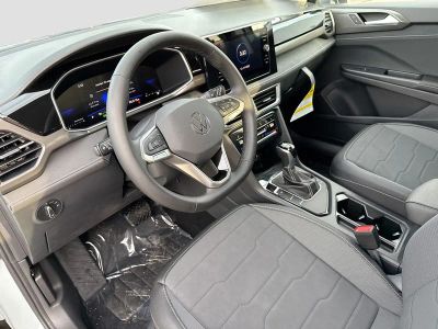 2026 Volkswagen Taos — photo 26 view