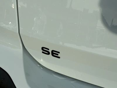 2026 Volkswagen Taos — photo 11 view