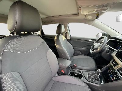 2026 Volkswagen Taos — photo 15 view