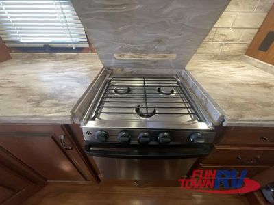 2015 Lifestyle Luxury RV Lifestyle - Photo 16