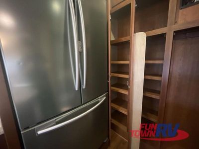 2015 Lifestyle Luxury RV Lifestyle - Photo 19