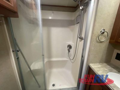 2015 Lifestyle Luxury RV Lifestyle - Photo 34