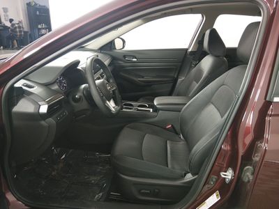 2024 Nissan Altima — photo 19 view